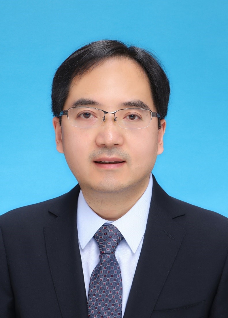 经理：弋英民